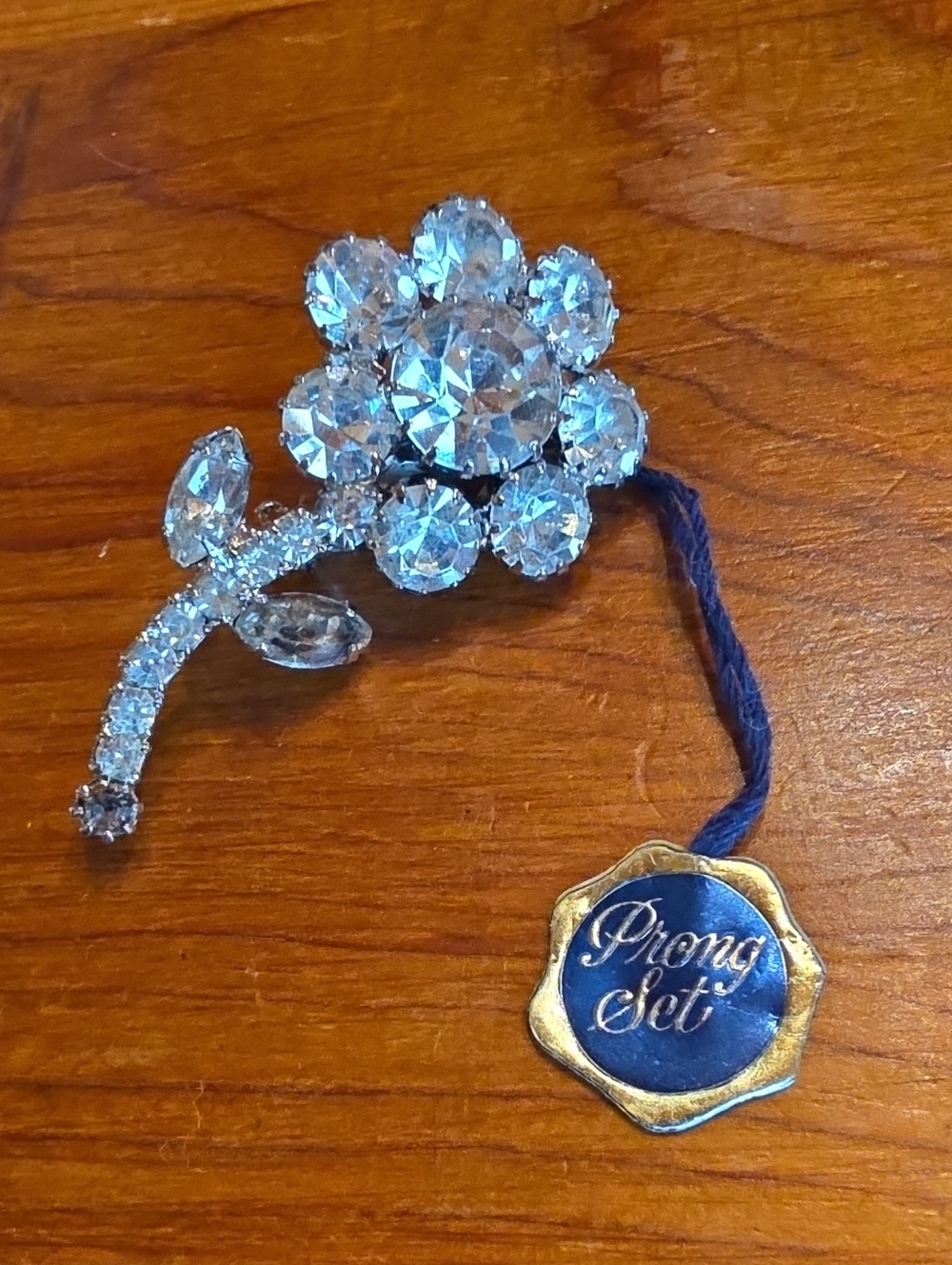 Vintage Crystal Clear Daisy Rhinestone Pin Brooch